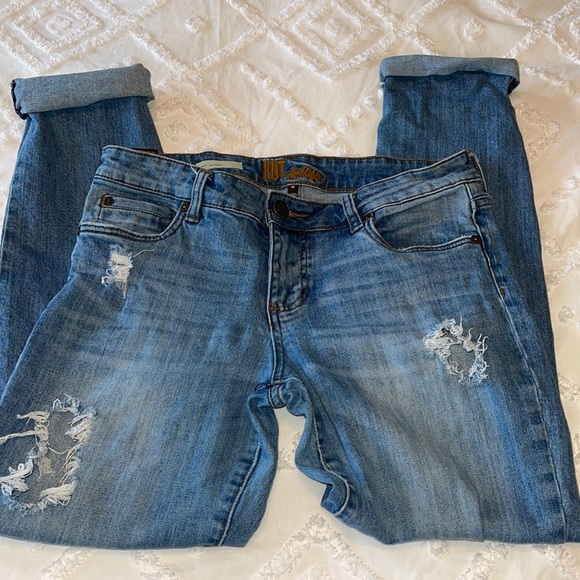 KUT from the Kloth~Katy Boyfriend Jeans - Picture 3 of 9